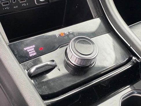 Used 2023 Jeep Grand Cherokee Limited AWD/4WD image 11