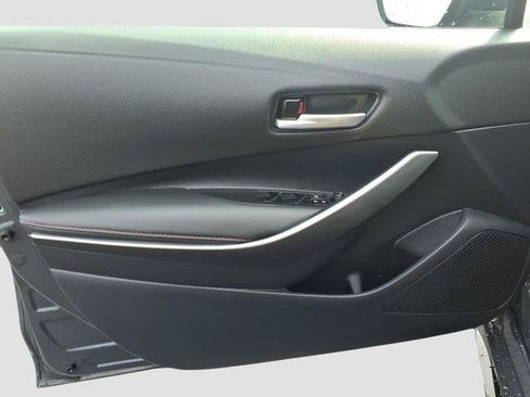 Certified 2025 Toyota Corolla SE FWD image 2