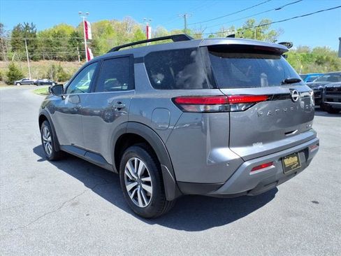 New 2026 Nissan Pathfinder SL AWD/4WD image 3