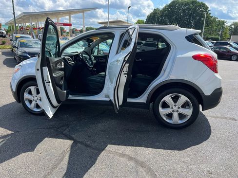 Used 2016 Buick Encore FWD image 16