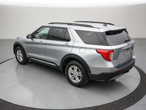Certified 2023 Ford Explorer XLT w/ Equipment Group 202A AWD/4WD image 6