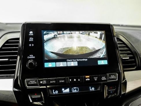 Used 2018 Honda Odyssey EX image 26