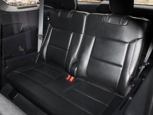 Used 2022 Ford Explorer ST image 7