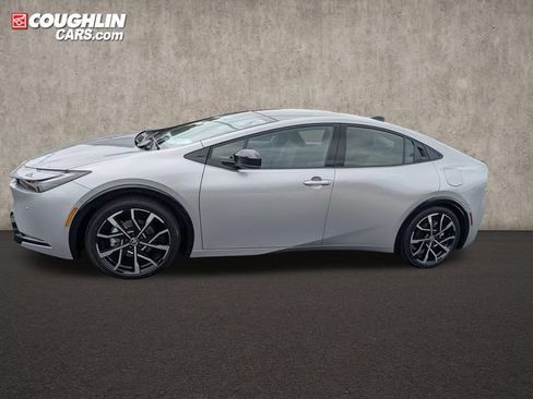 New 2026 Toyota Prius Plug-In Hybrid w/ Limited Premium Package FWD image 5