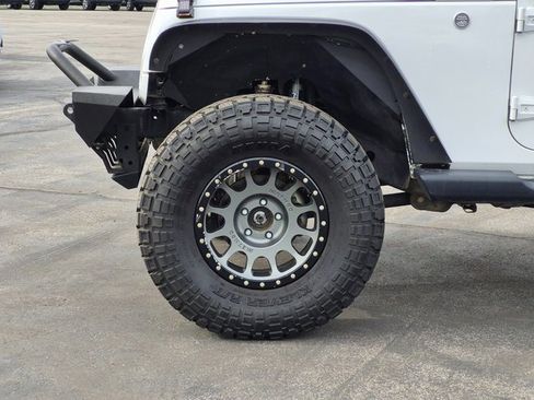 Used 2018 Jeep Wrangler Unlimited Sport S image 22