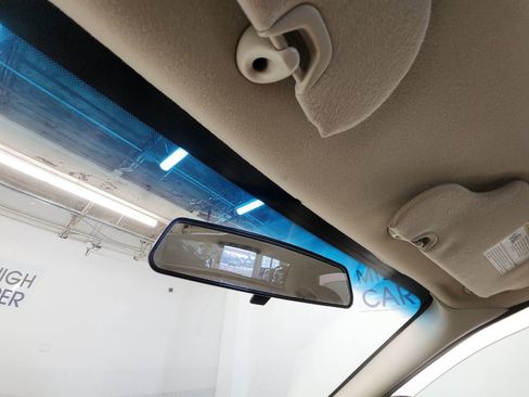 Used 2004 Ford Taurus SE image 18