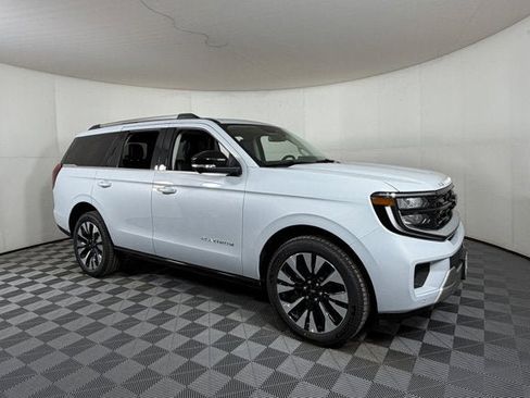 New 2026 Ford Expedition Platinum w/ Driver's Package image 1