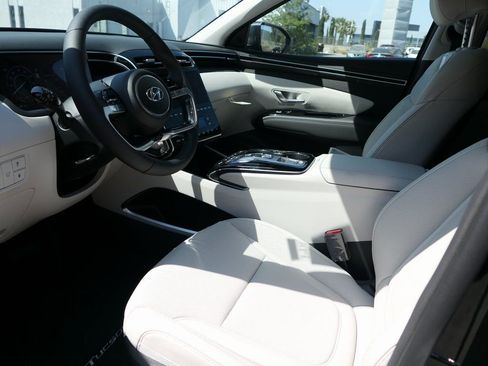 New 2024 Hyundai Tucson Limited image 11