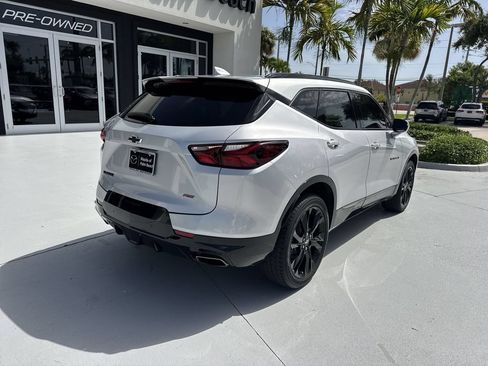 Used 2021 Chevrolet Blazer RS w/ Enhanced Convenience Package FWD image 3