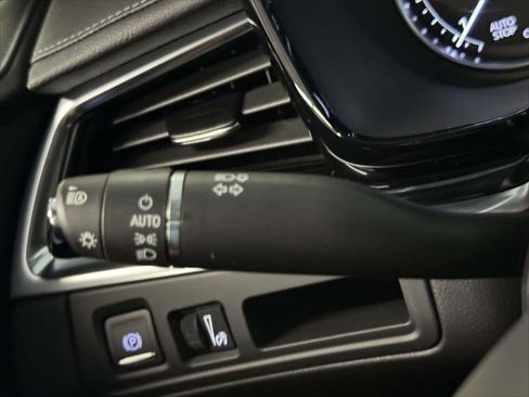 Certified 2024 Cadillac XT6 Luxury image 35