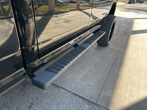 Used 2021 RAM 2500 Big Horn w/ Level 2 Equipment Group image 24