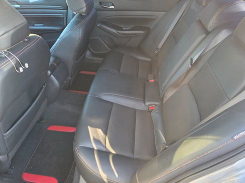 Used 2019 Nissan Altima 2.5 SR w/ SR Premium Package image 11