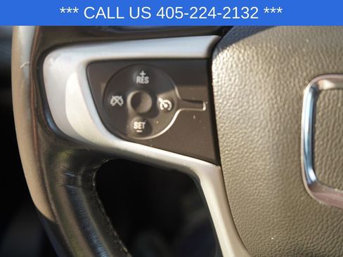 Used 2019 GMC Acadia SLE image 32