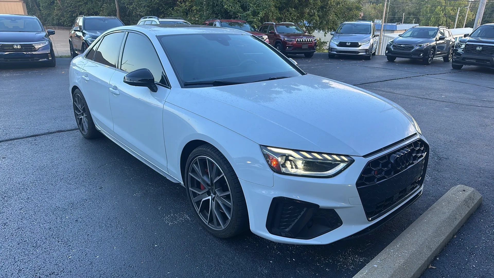 Used 2023 Audi S4 Premium Plus AWD/4WD image 2