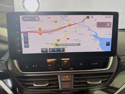 Certified 2024 Nissan Altima 2.0 SR image 11