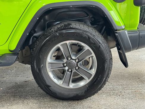 Used 2021 Jeep Wrangler Unlimited Sahara w/ Uconnect 4C Nav & Sound Group AWD/4WD image 24