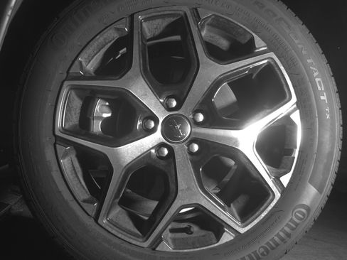 Used 2025 Jeep Compass Limited AWD/4WD image 12