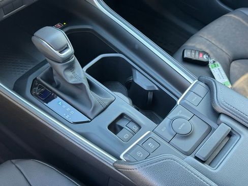 Used 2025 Toyota Grand Highlander FWD image 35