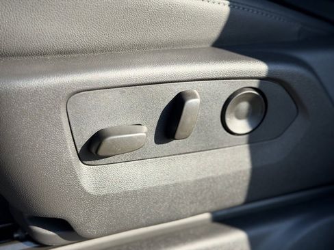 New 2026 GMC Sierra 2500 SLT w/ SLT Premium Package image 19