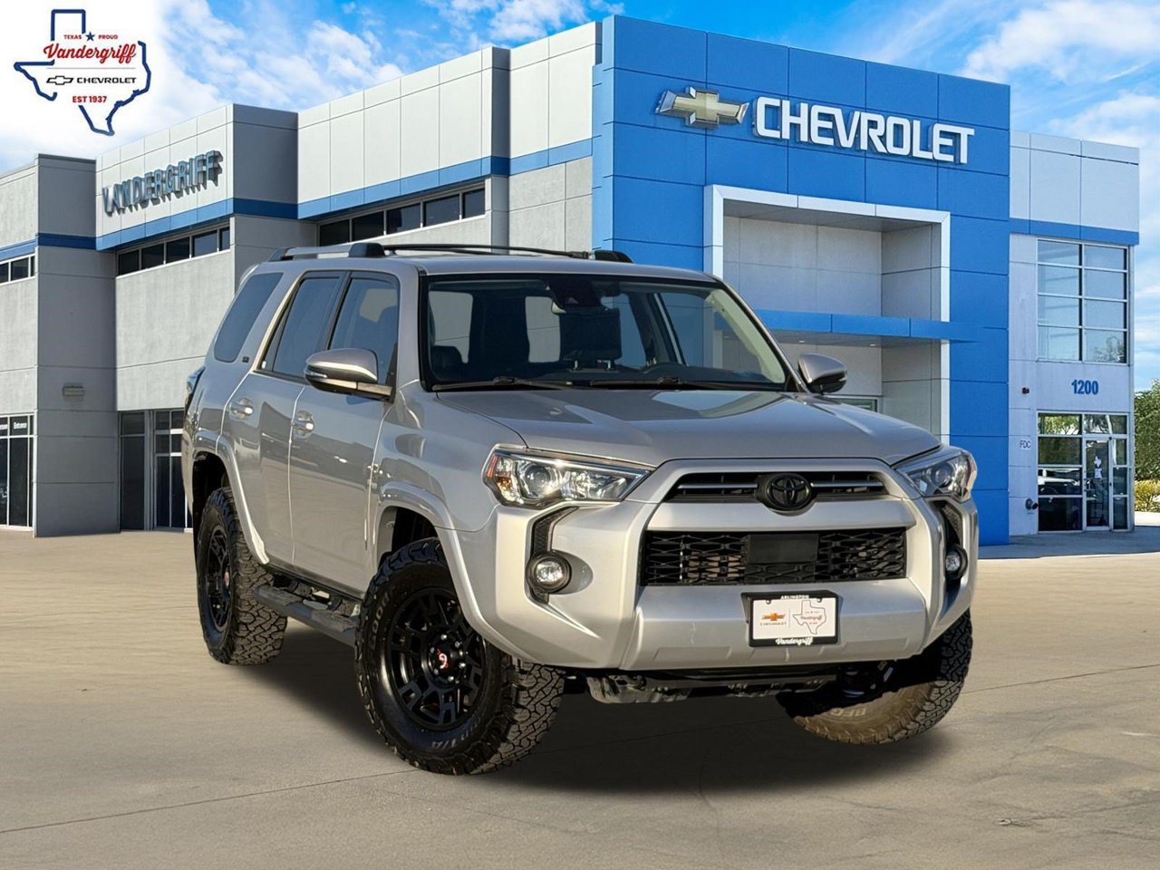 Used 2021 Toyota 4Runner SR5 Premium w/ Moonroof Package AWD/4WD image 1