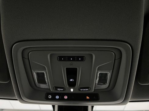 Used 2020 Chevrolet Silverado 2500 LTZ image 50