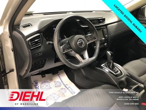 Used 2019 Nissan Rogue SV image 19