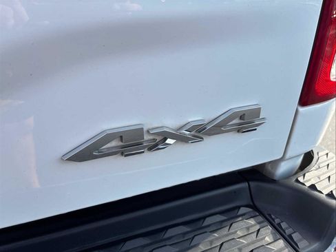 Used 2024 RAM 2500 Big Horn AWD/4WD image 24