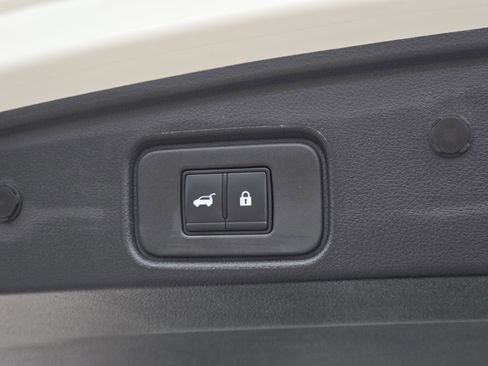 Used 2025 Nissan Pathfinder Rock Creek AWD/4WD image 23