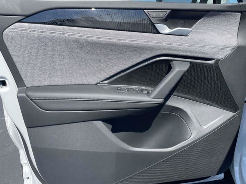 New 2026 Volkswagen Tiguan S FWD image 15