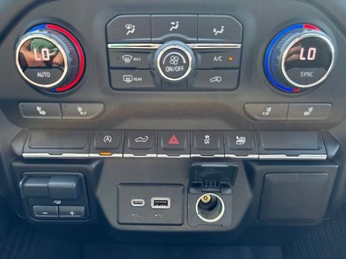 Used 2021 Chevrolet Silverado 1500 RST AWD/4WD image 27