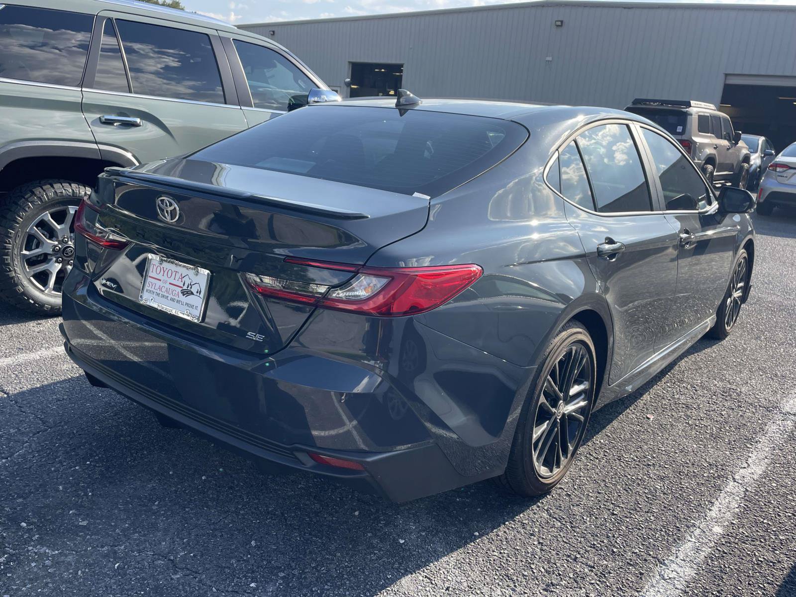 Used 2026 Toyota Camry SE FWD image 2