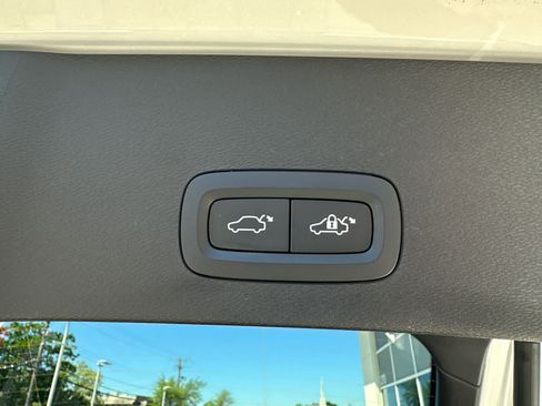 Used 2023 Volvo C40 P8 Recharge Plus w/ Climate Package AWD/4WD image 36