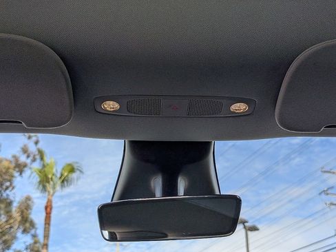 Used 2021 Tesla Model Y Long Range image 24