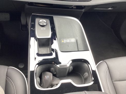 Used 2025 Buick Enclave Preferred image 21