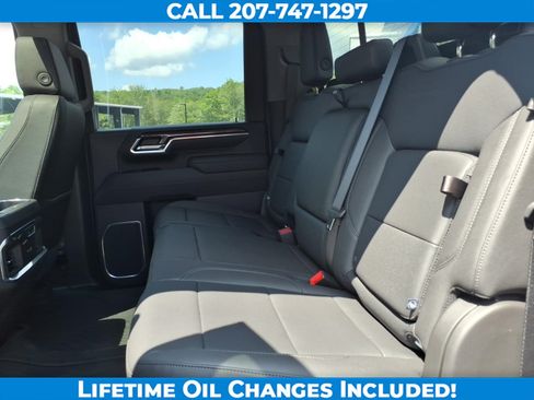 Used 2025 Chevrolet Silverado 3500 LTZ AWD/4WD image 15