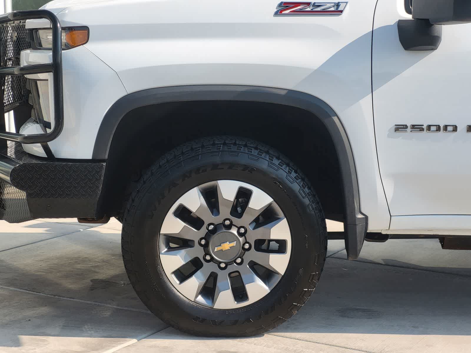 Used 2024 Chevrolet Silverado 2500 Custom w/ Custom Value Package AWD/4WD image 8