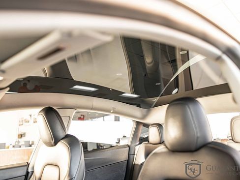 Used 2020 Tesla Model Y Long Range image 20