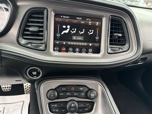 Used 2023 Dodge Challenger R/T w/ Plus Package image 19