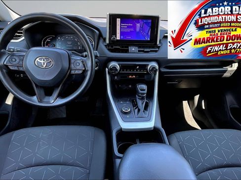 Used 2023 Toyota RAV4 XLE AWD/4WD image 8