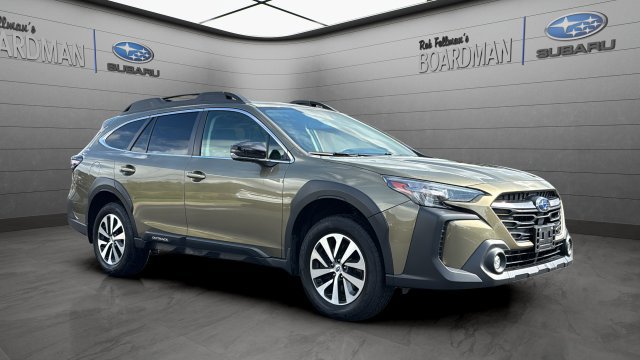 Used 2024 Subaru Outback Premium AWD/4WD image 1