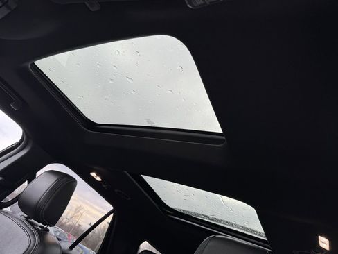 Certified 2018 Ford Explorer Limited w/ Equipment Group 301A image 16