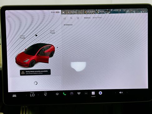 Used 2021 Tesla Model 3 Performance image 18
