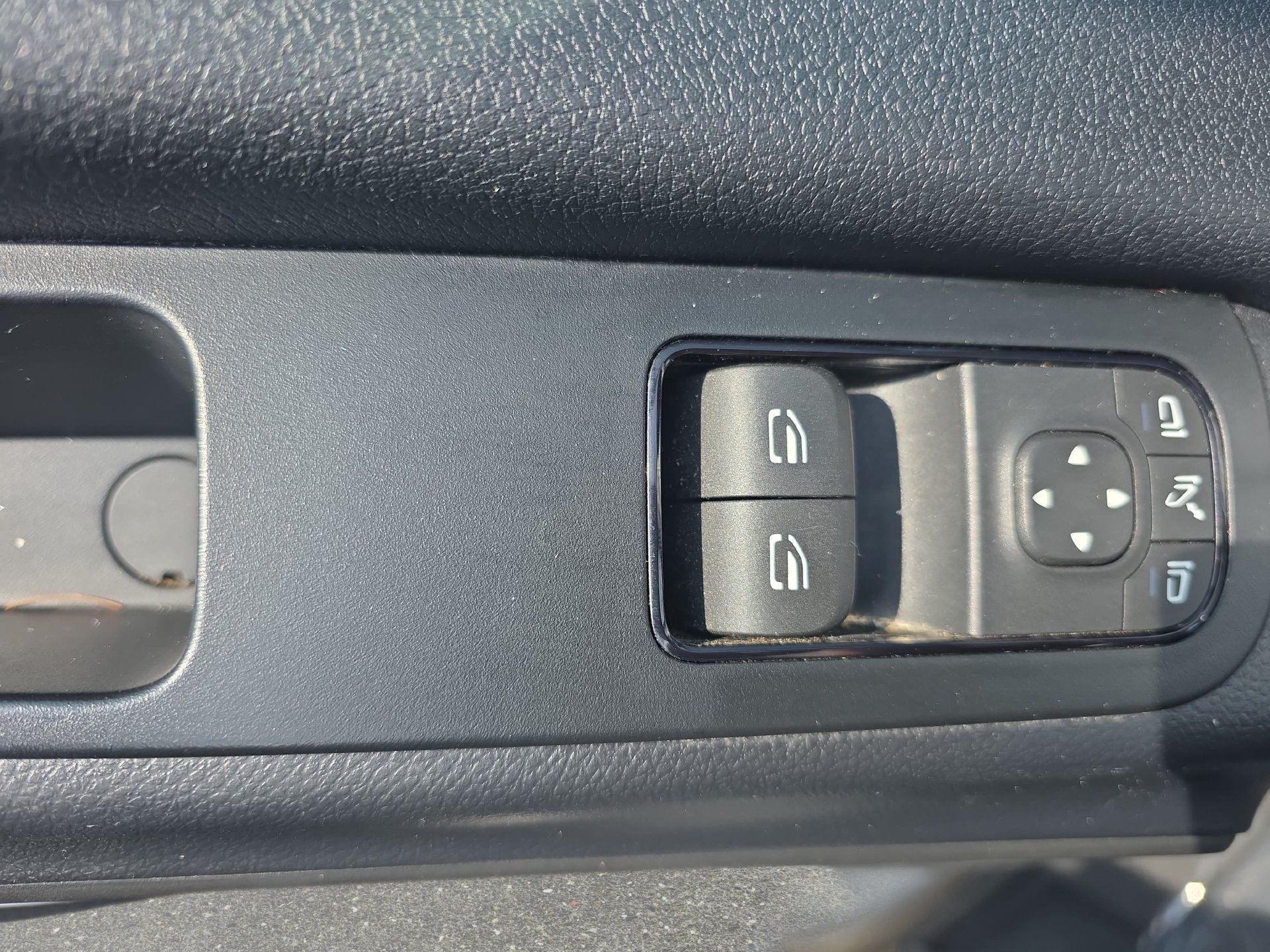 Used 2023 Mercedes-Benz Sprinter 3500 image 26