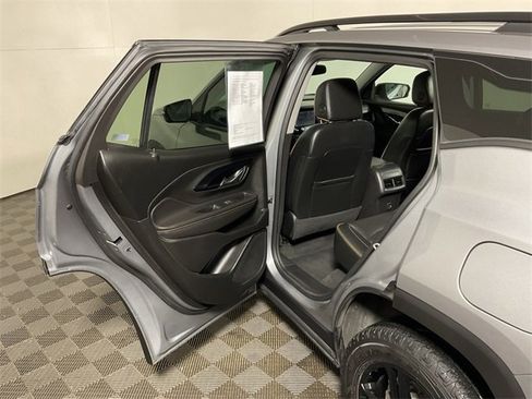 Used 2023 GMC Terrain AT4 image 29