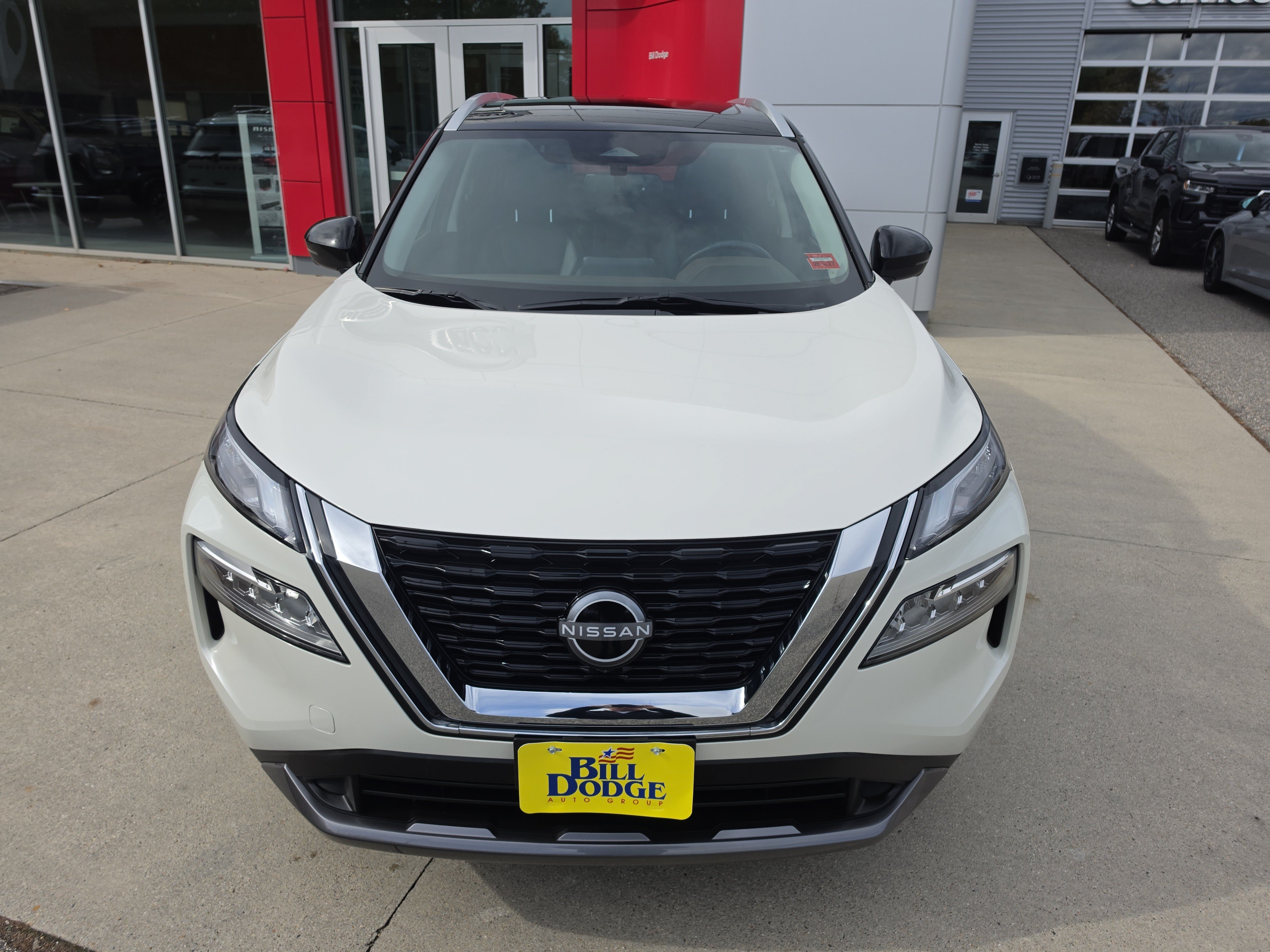 Certified 2023 Nissan Rogue SL AWD/4WD image 2