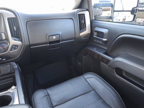 Used 2015 GMC Sierra 3500 Denali w/ Duramax Plus Package image 20