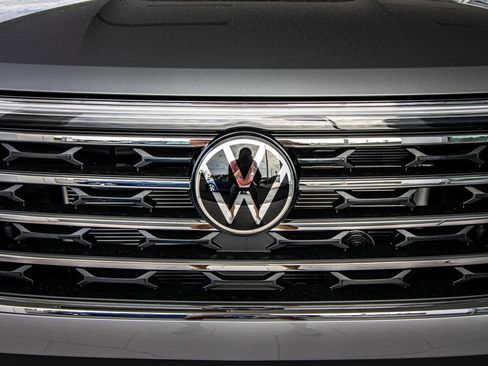 New 2026 Volkswagen Atlas SE image 8