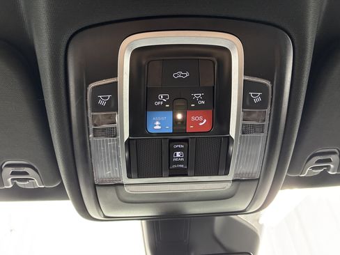 Certified 2025 RAM 1500 Big Horn AWD/4WD image 26