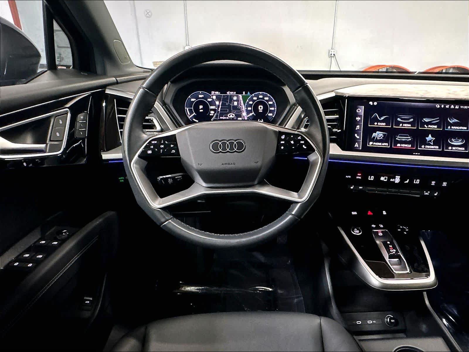 Used 2024 Audi Q4 e-tron Prestige w/ Black Optic Package AWD/4WD image 9
