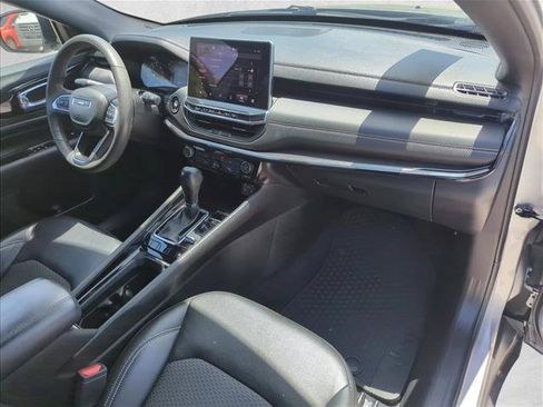 Used 2023 Jeep Compass Latitude w/ Convenience Group AWD/4WD image 23